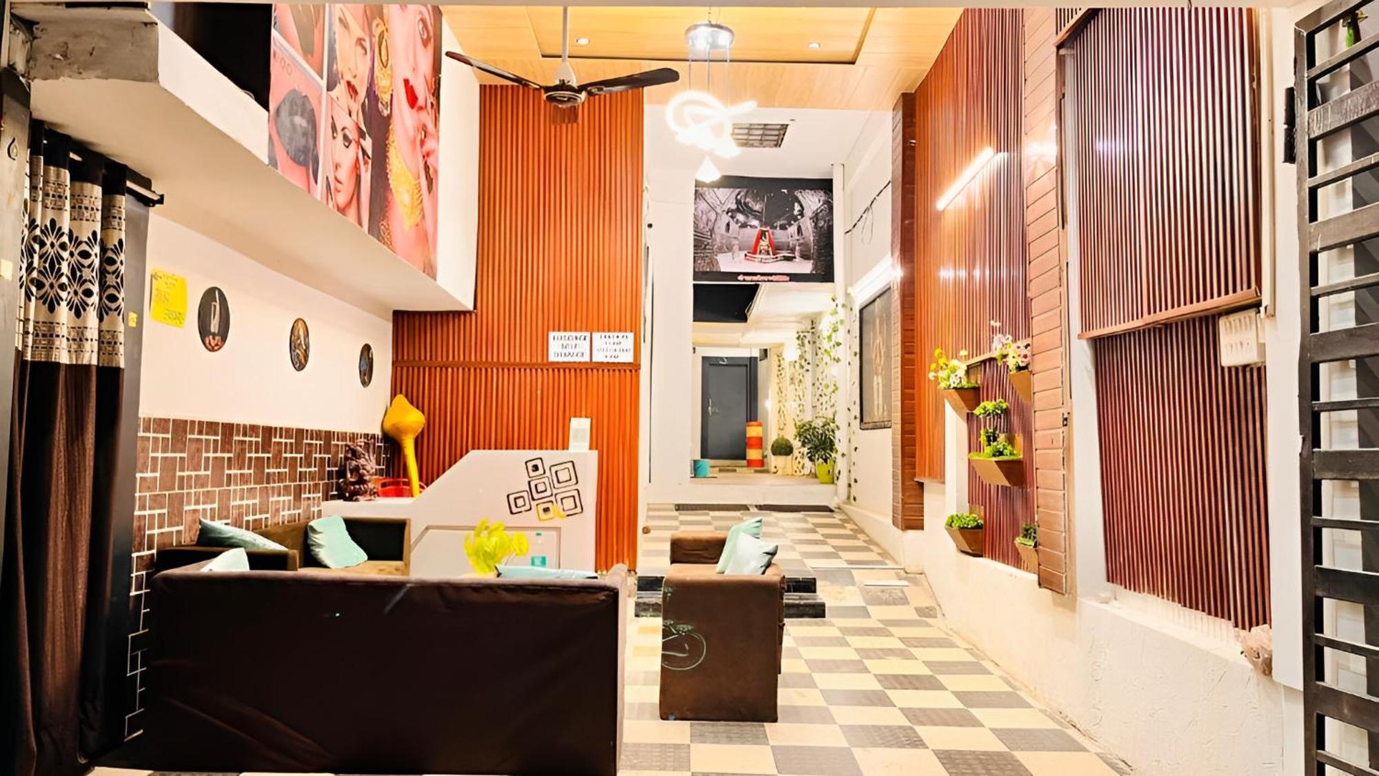 Pallav Guest House 우자인 외부 사진