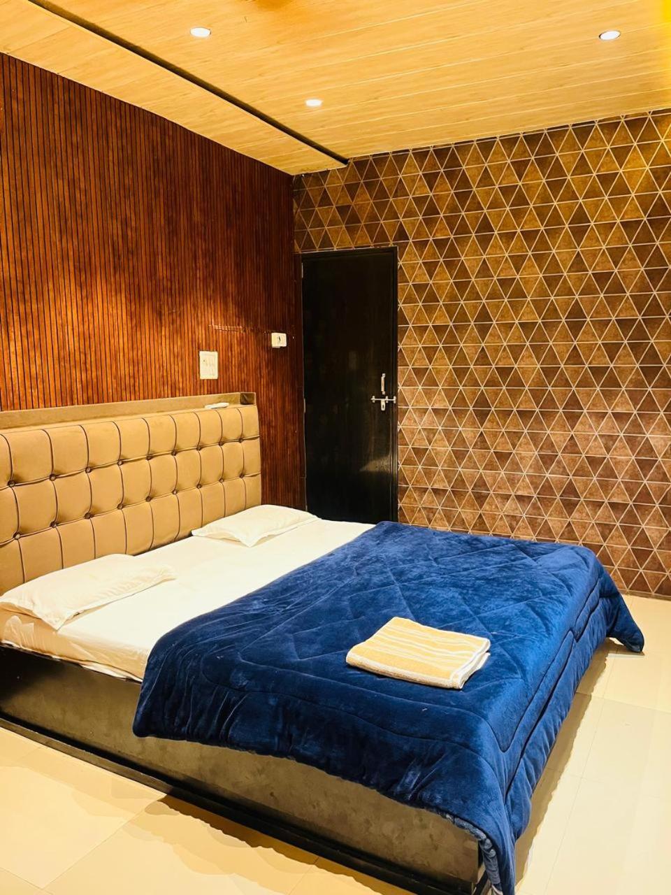 Pallav Guest House 우자인 외부 사진